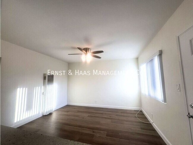 1615 Rose Ave