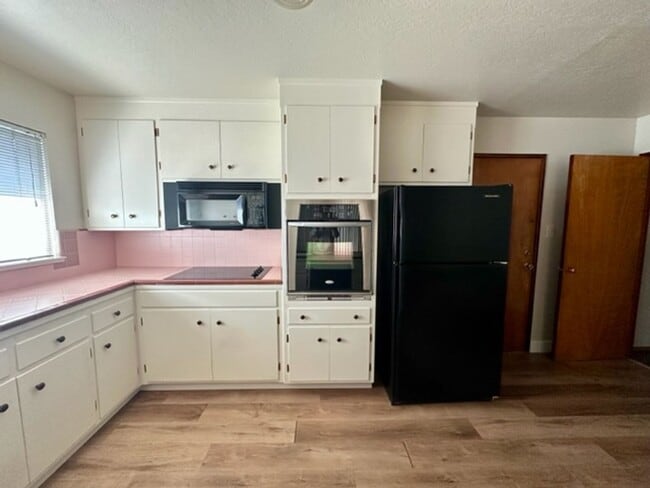 Photo - Immaculate shape 3 bedroom 2.5 bath home in San Leandro