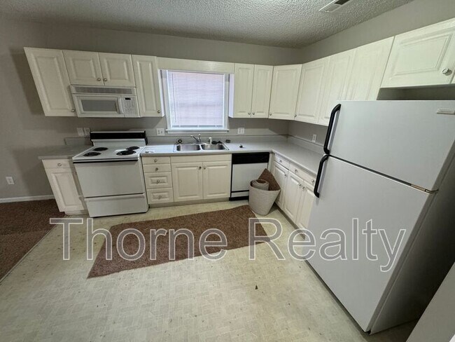 Photo - 1603 Longview Ave Unit # APT B