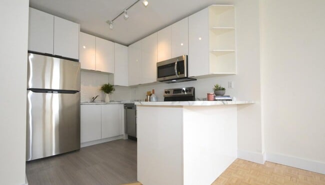 Building Photo - Spring Garden Terrace