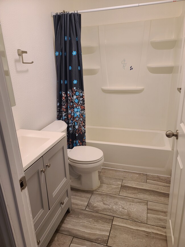 Photo - 154 Aparicio Dr