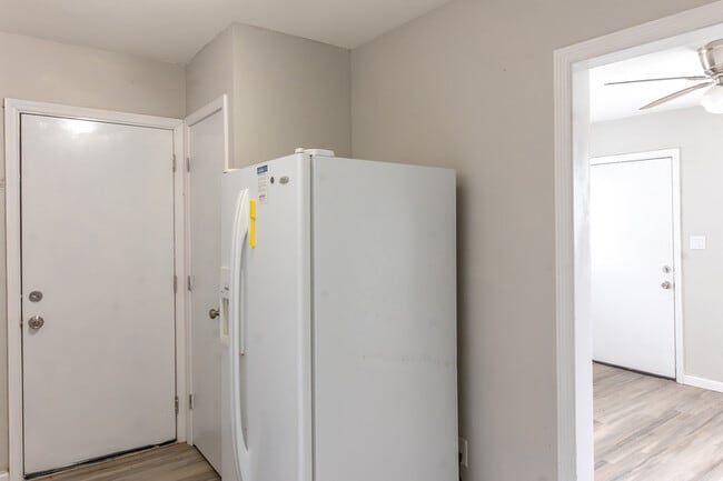 Photo - 1428 Hudson St