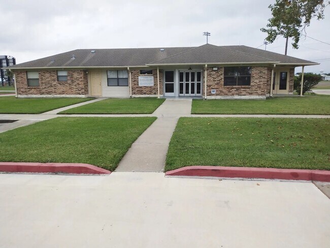 Photo - 1207 Miracle Dr