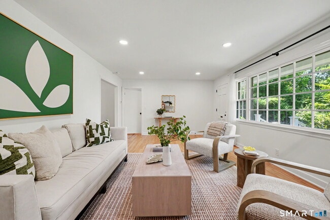 Photo - 75 Vincent Ave