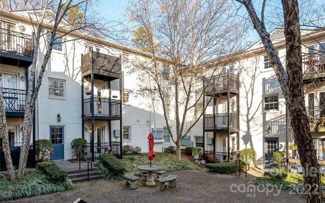 Photo - 4913 Park Rd Unit B