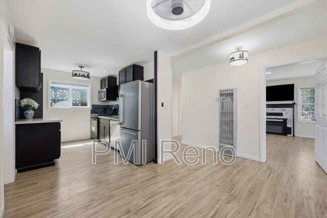Photo - 1515 N Carson St Unit 2