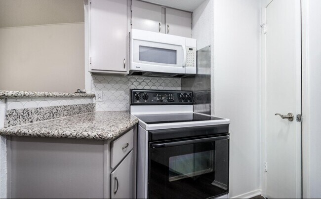 Photo - 10811 Richmond Ave Unit 109