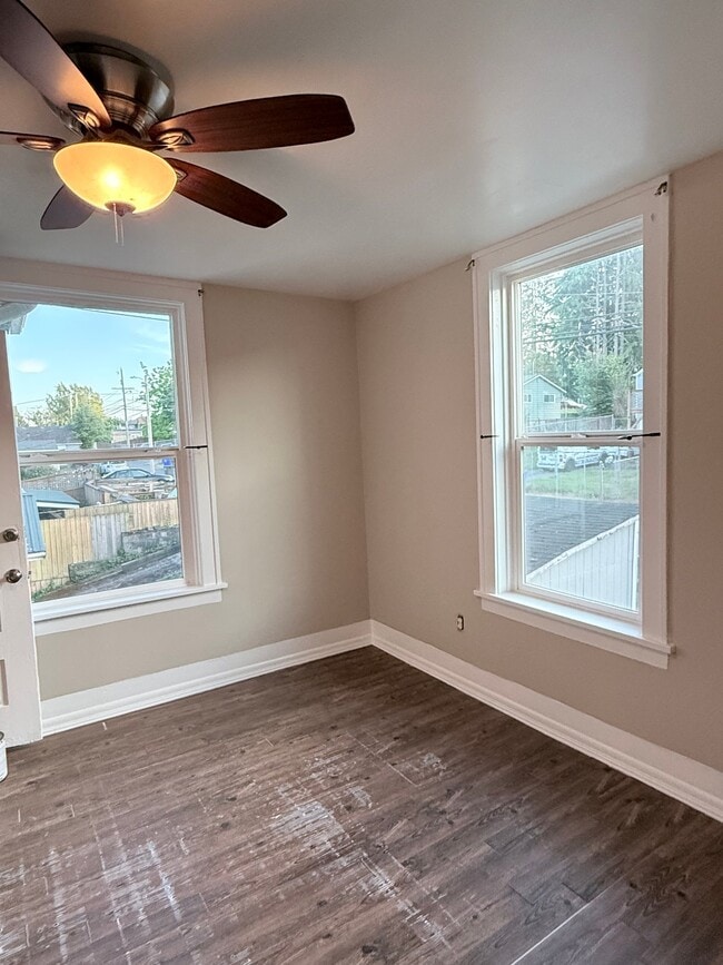 Photo - 906 E Marine View Dr Unit Apt 3