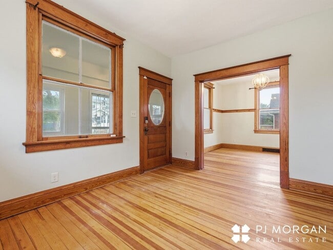 Photo - 2222 S 6th St