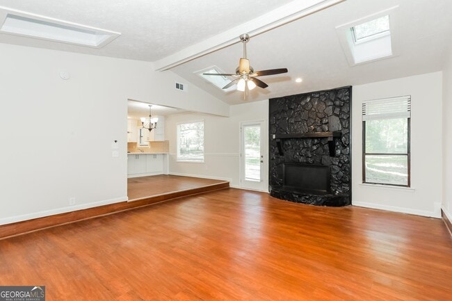 Photo - 115 Poplar Wy