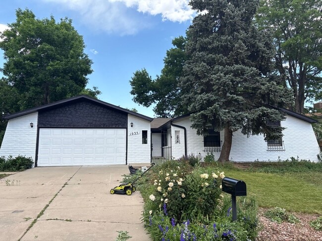 Building Photo - Beautifully Updated Broomfield Home with M...