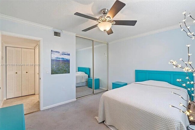 Photo - 1707 Whitehall Dr Unit 0
