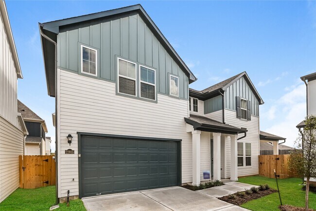 Building Photo - 22855 Terrazzo Dr
