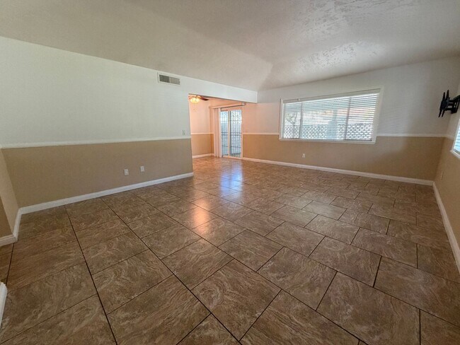 Photo - 1133 Willow Tree Dr