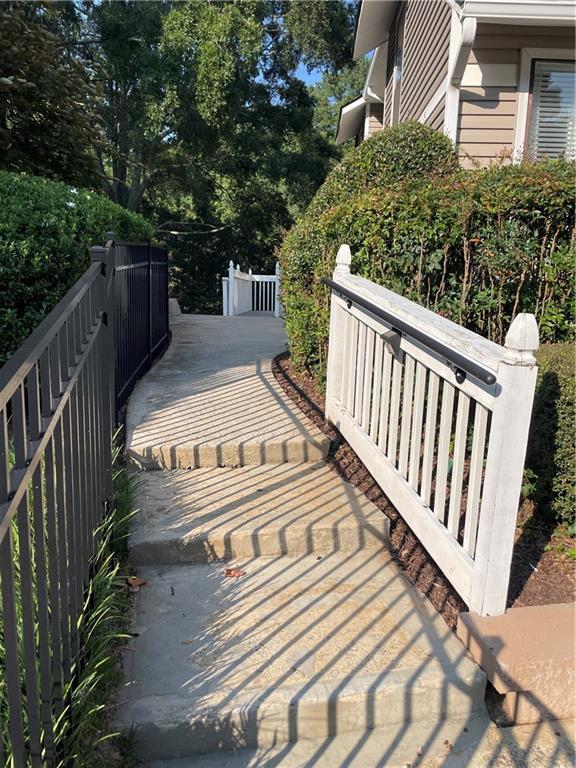 Photo - 803 Wynnes Ridge Cir SE