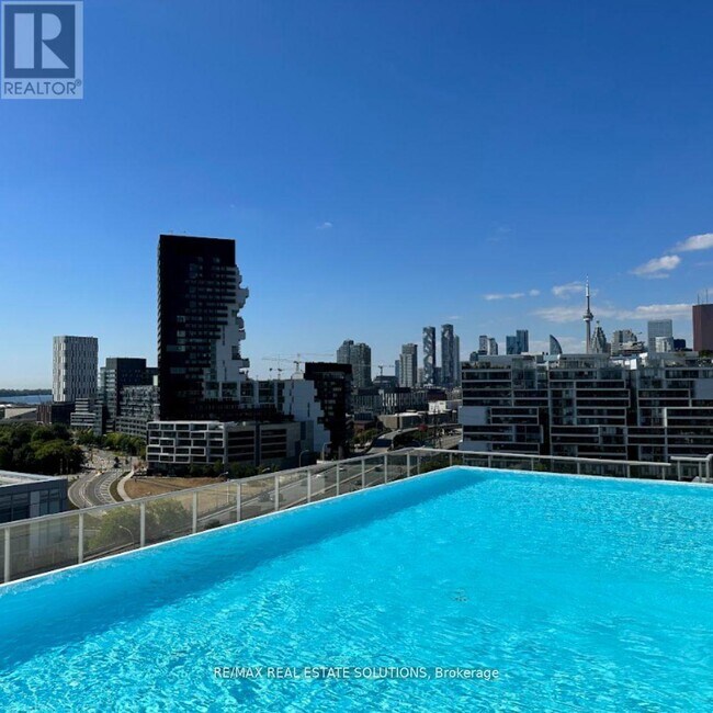 Photo - 25 Baseball Pl Unité 1203