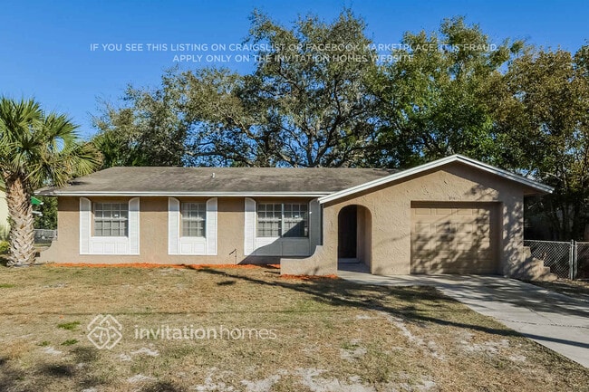 Building Photo - 990 Vincent Dr