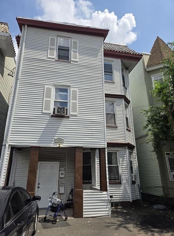 Building Photo - 142 JOHNSON Ave Unit #2 Rental