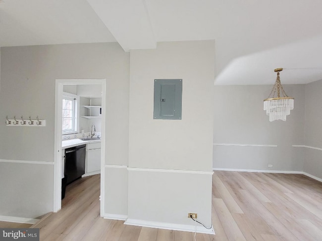 Photo - 3408 Gunston Rd