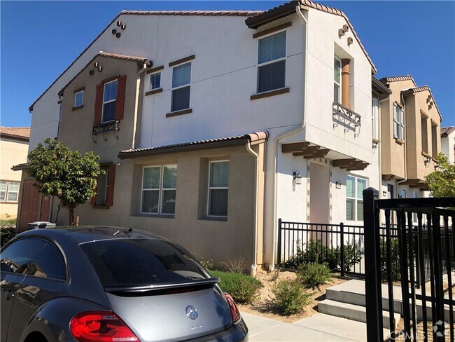 Building Photo - 40448 Calle Real Rental