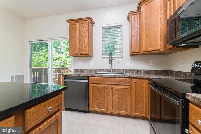 Photo - 7706 Timbercross Ln