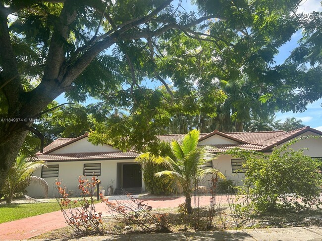 Building Photo - 15775 N Miami Ave Rental