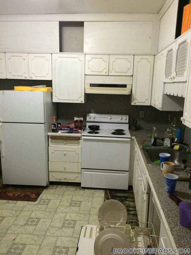 Photo - 1232 Beacon St Apartment Unit 5