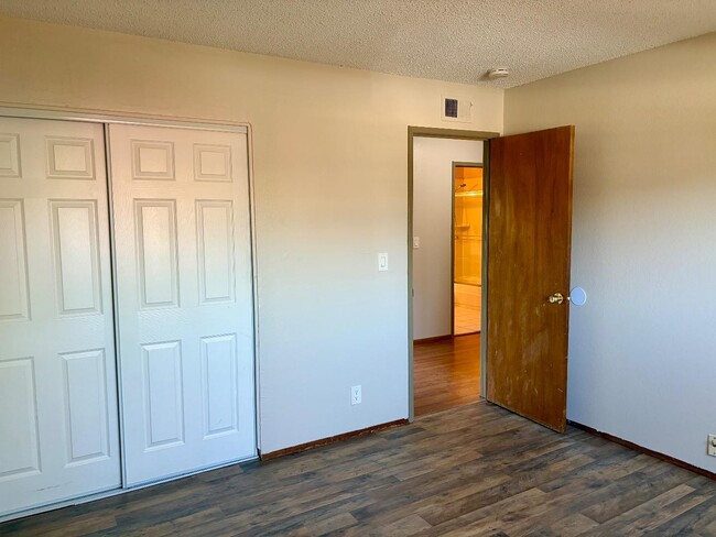 Photo - 478 Churchill Park Dr