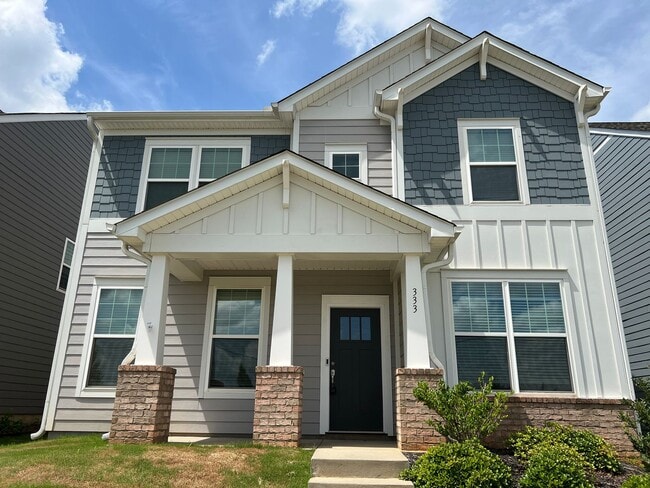 4/2.5 Townhome Available Now! - 4/2.5 Townhome Available Now!