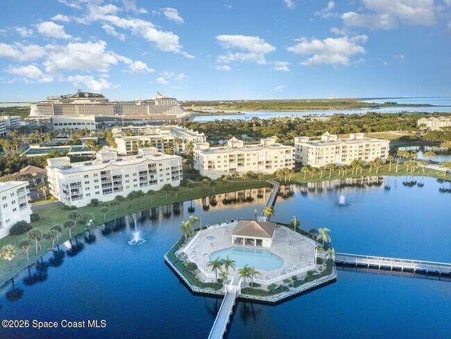 Building Photo - 8951 Lake Dr Unit 303