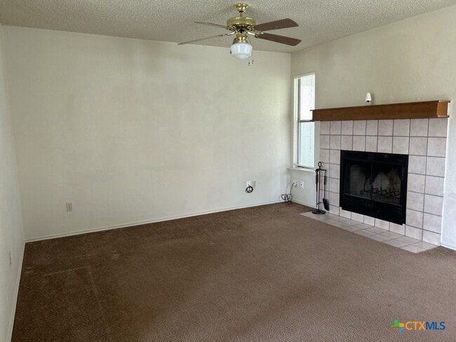 Photo - 2607 Schulze Dr