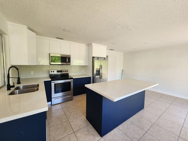Photo - REMODELED 2 bedroom 2 bathroom in NE Cape Coral