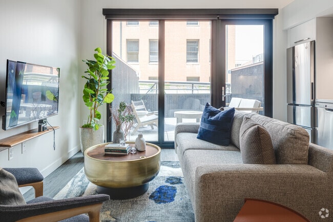 0BR, 1BA - 463SF