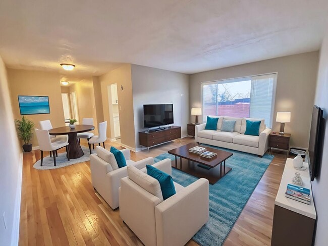 Photo - 737 Longfellow Street NW