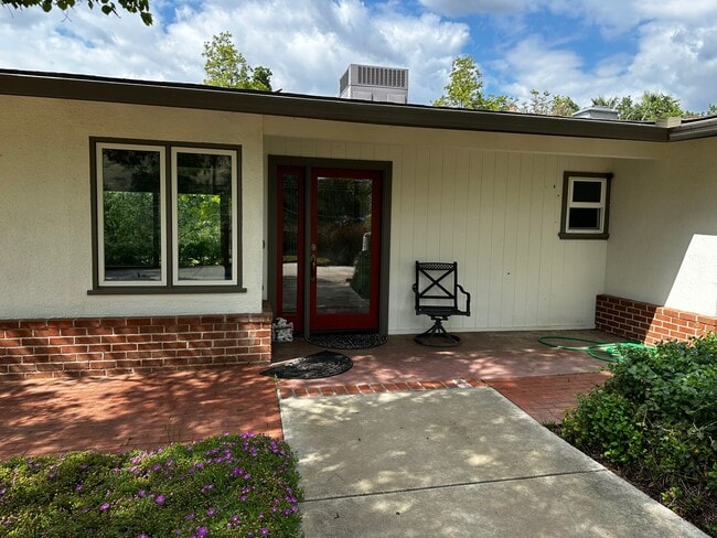 Photo - 3 bedroom 2 bath home on property