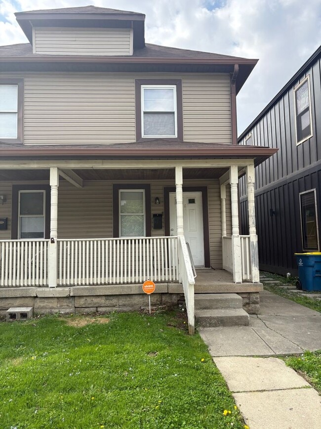 Photo - 3 bedroom 1 1/2 bath HISTORICAL FOUNTAIN SQUARE Unit 1527 Prospect 50% AMI