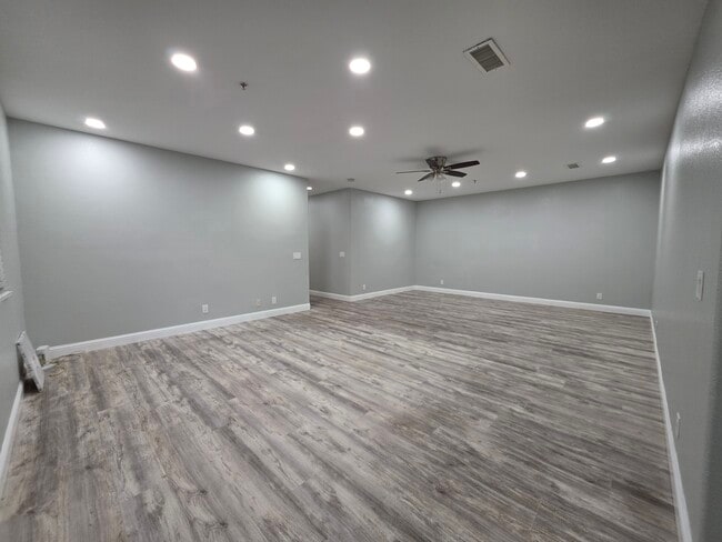 Photo - 5521 Enrico Blvd Unit A
