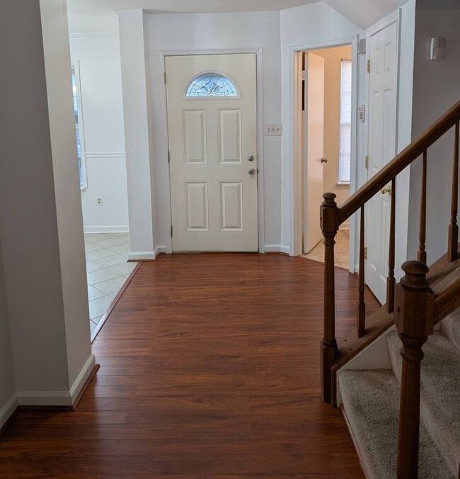 Photo - Available August 1, 2026 – Beautiful Townhome in Potomac Hills!