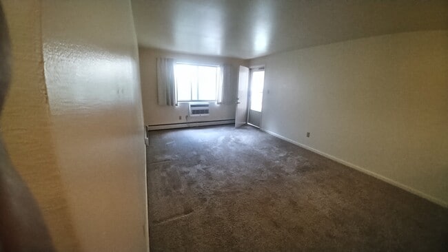 Photo - 331 E Magnolia St