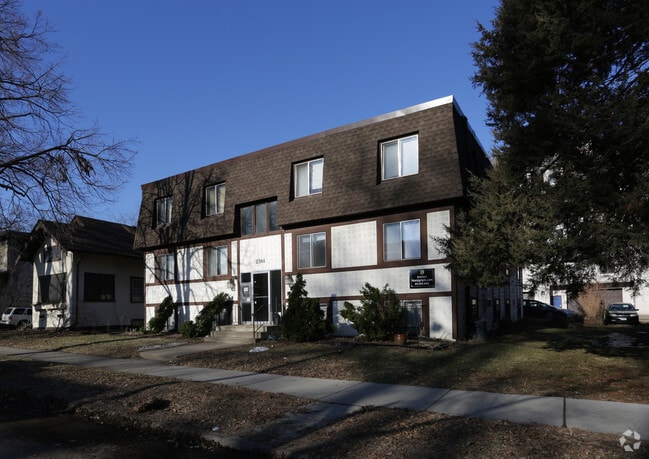 Photo - 2308 Garfield Ave S