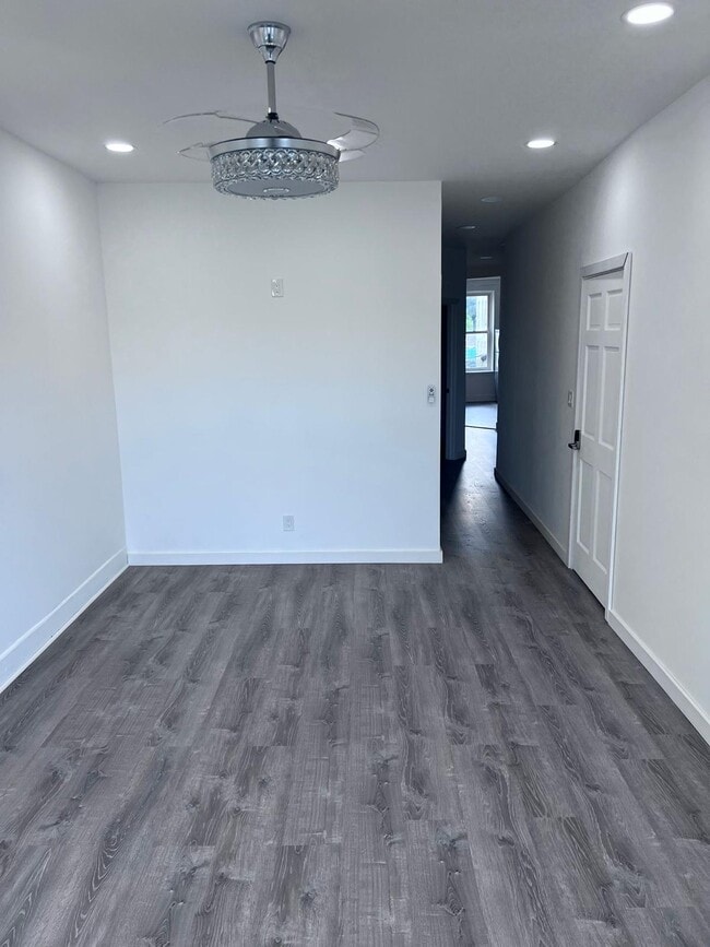 Photo - 105 Ridgewood Ave Unit 1