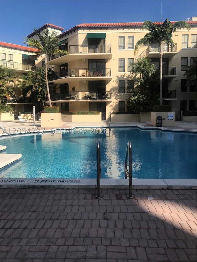 55 Merrick Wy Unit 524