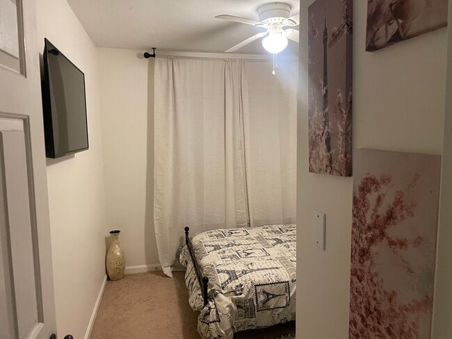 Photo - 288 Juliet Ln SW