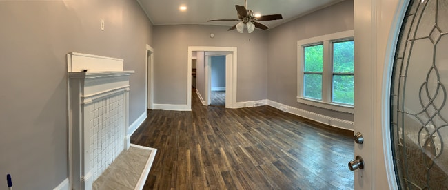 Photo - 106 Brawley St House