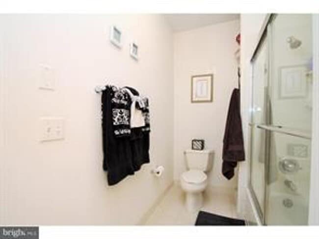 Photo - 200 W Elm St