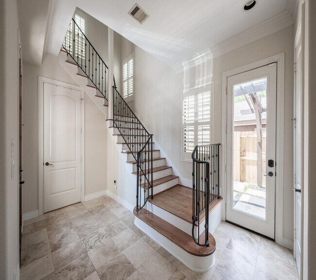 Photo - 5630 Winsome Ln Townhome