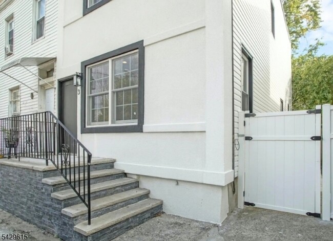 Photo - 3 Minerva St