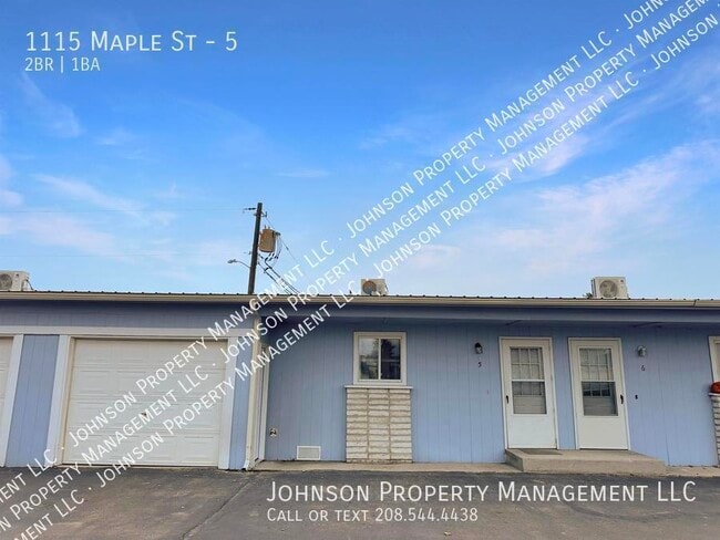 Building Photo - 1115 Maple St Unit 5