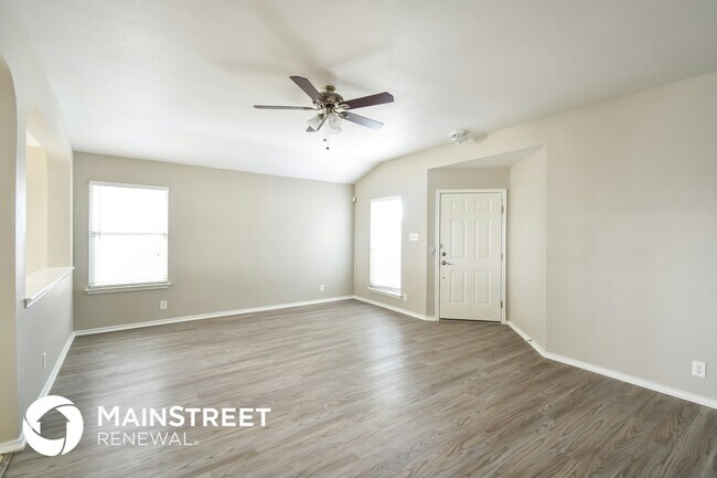 Photo - 7410 Great Lakes Dr