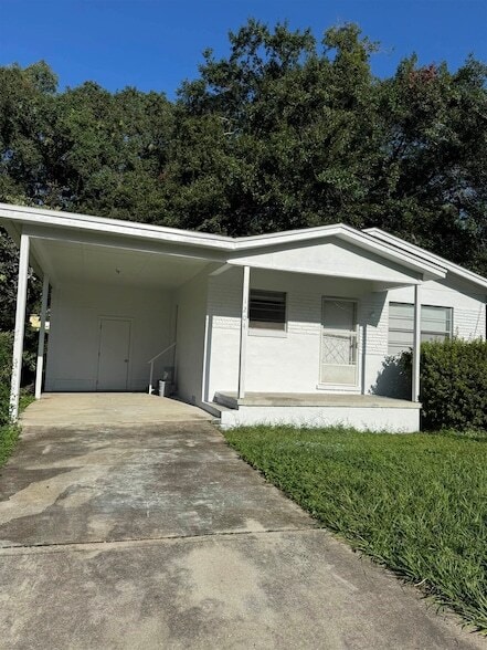 Photo - 1204 Clay St